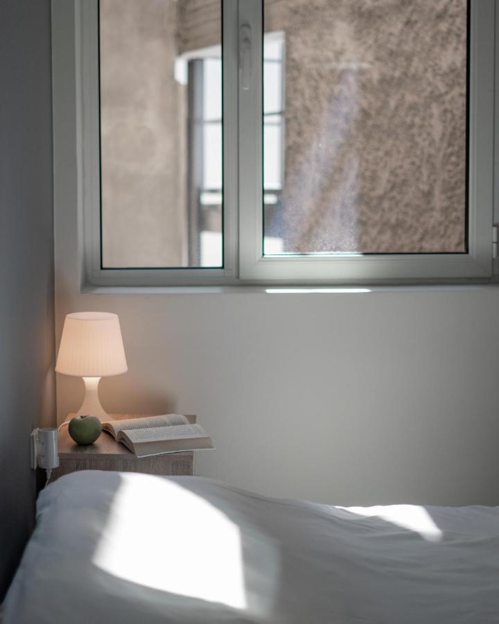 Modern, Quite 1-Bdr Apt 5 Min Walk To Acropolis Atenas Exterior foto
